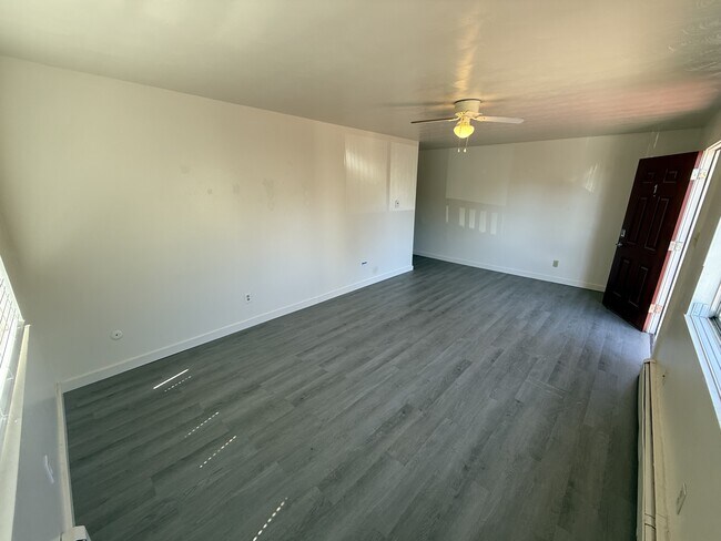 Building Photo - 1231 Pleasant Acres Dr