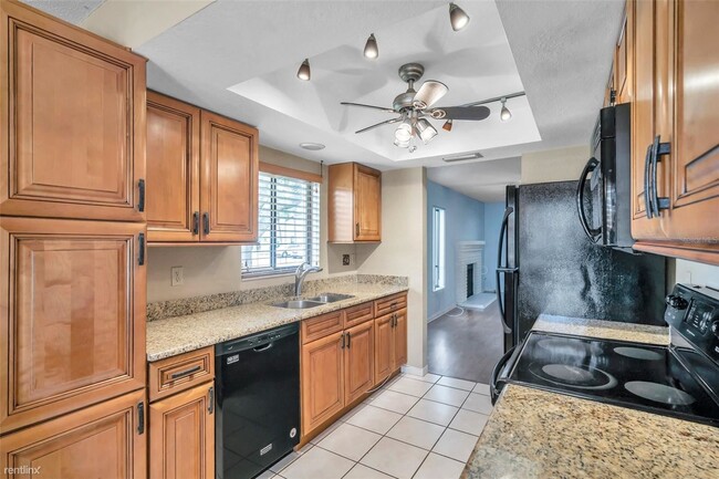 Building Photo - 2 br, 2 bath House - 7360 R Ulmerton Road