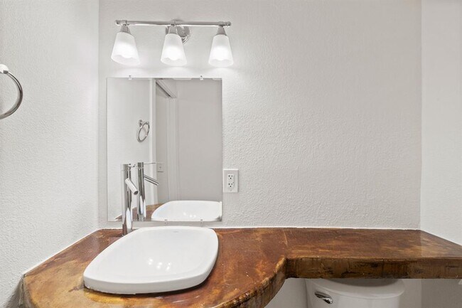 Building Photo - 1101 Shoal Creek Blvd