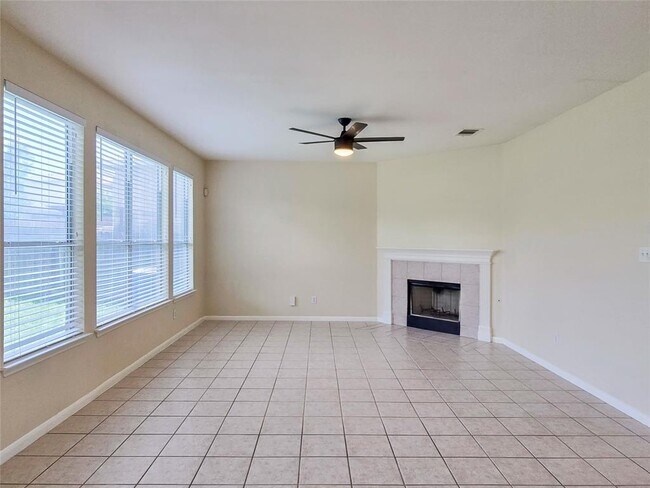 Building Photo - 12729 Serafy Ct