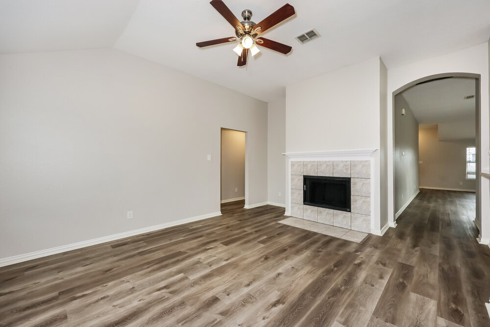 Building Photo - 6711 Waterlilly Dr