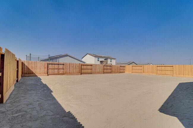 Building Photo - 8208 Dreamside Ave