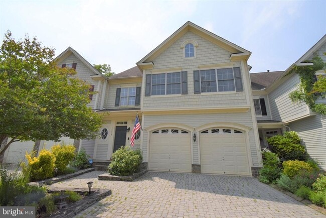 Building Photo - 16858 Panorama Dr