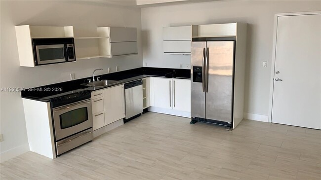 Building Photo - 690 SW 1st Ct