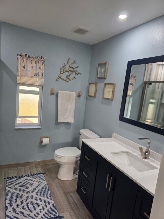 Building Photo - Large two Bedroom, 2 Bathroom, 2 Car Garage Home For Rent. *** Rent includes Water, Internet, and...