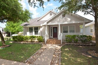 Building Photo - Beautiful Corner Lot Home in Plum Creek