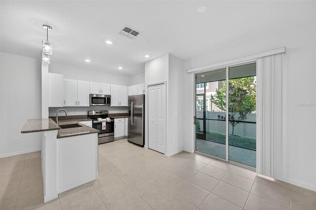 Building Photo - 10349 Trumpet Honeysuckle Wy