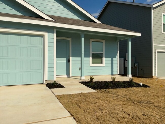 Building Photo - Modern 4-Bedroom Home in Hutto with Sleek ...