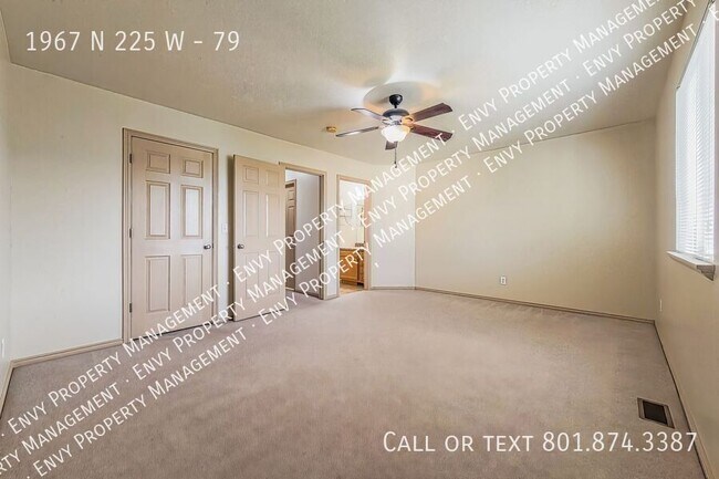 Building Photo - 1967 N 225 W