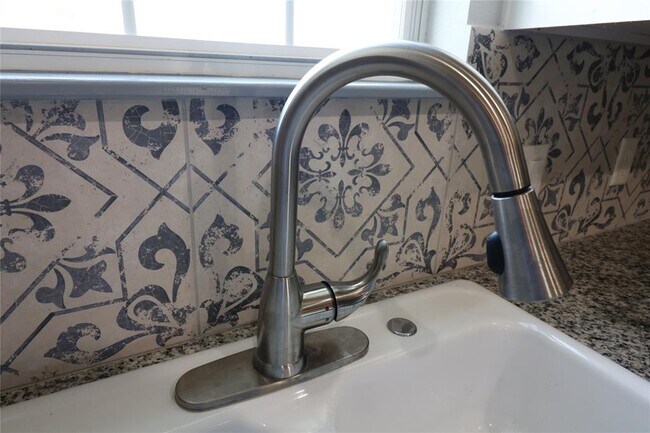 Building Photo - 8302 Park St