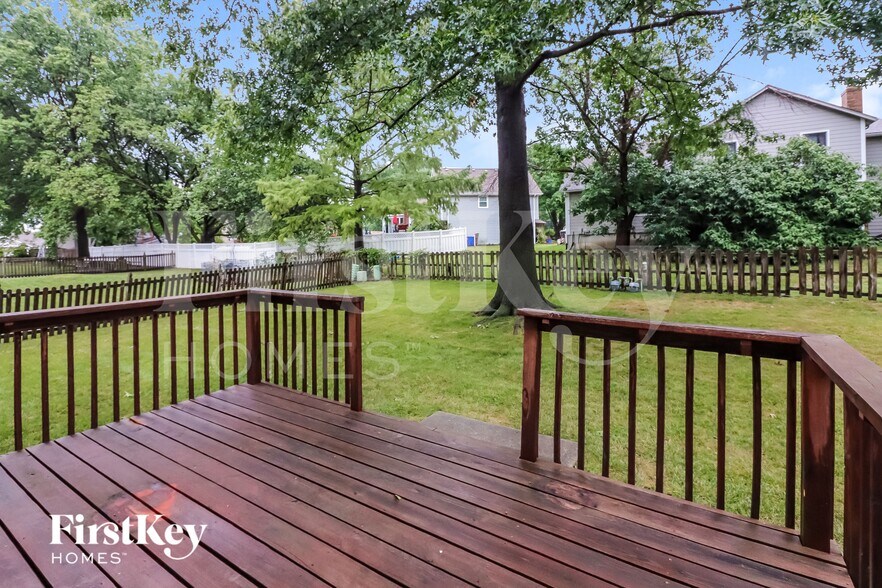 Building Photo - 2012 S Downing St