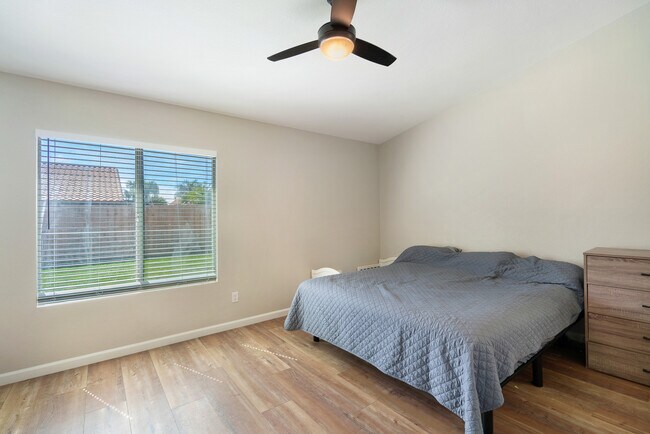 Building Photo - 25349 Silverwood Ln