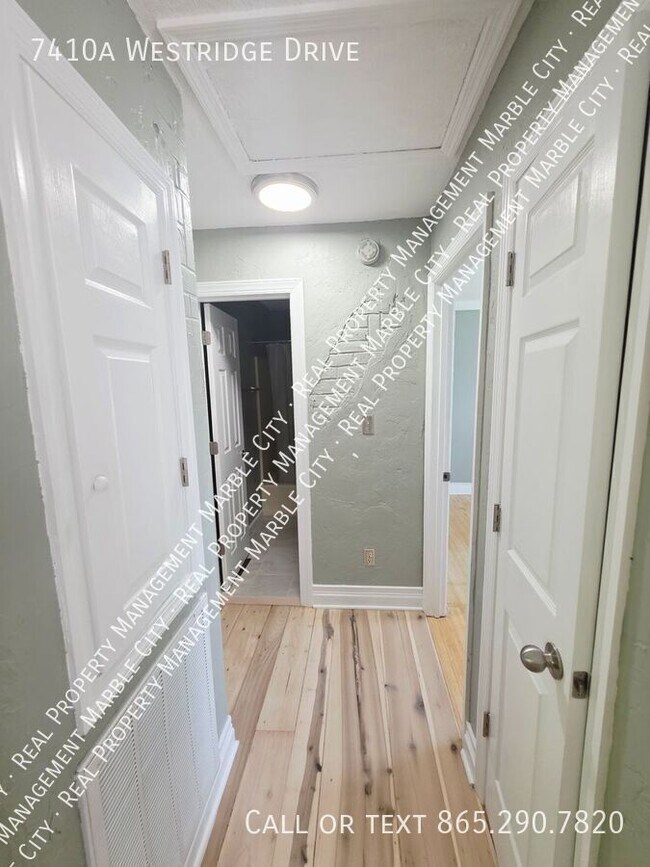 Building Photo - 7410 Westridge Dr