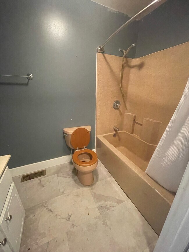 Building Photo - 324 Ramer Selmer Rd