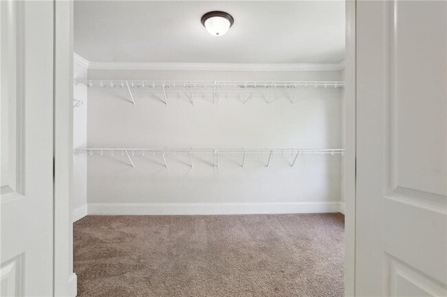Building Photo - 411 Deering Rd NW