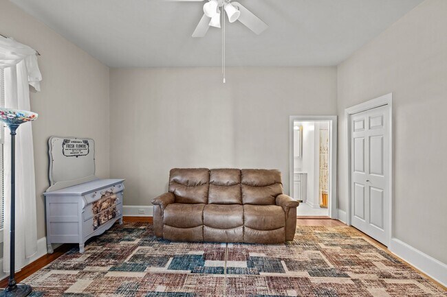 Building Photo - RENTAL HOME 3BD/2BTH
