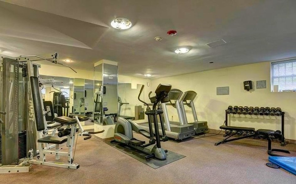 24 Hour Fitness Center - 2500 Q St NW