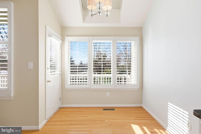 Building Photo - 21369 Sawyer Square