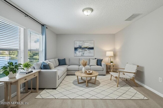 Building Photo - 612 Spruce Creek Rd