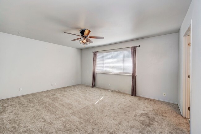 Building Photo - Monroe two story, three bed, two and half ...