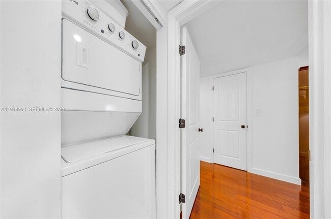 Building Photo - 1201 S Ocean Dr