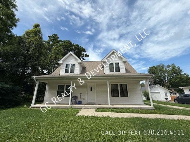 Primary Photo - 446 S State St