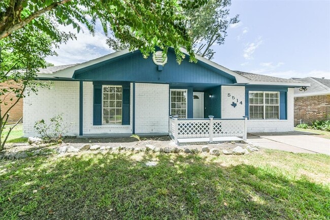 Primary Photo - 5514 Vickita Dr