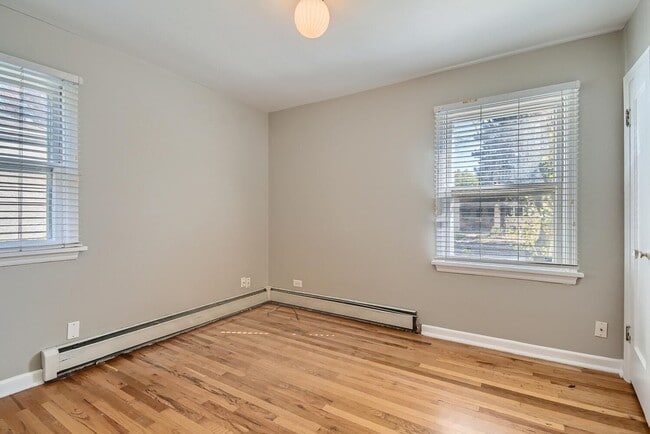 Building Photo - Spacious 4 Bed | 2 Bath Home Near Sloan’s ...