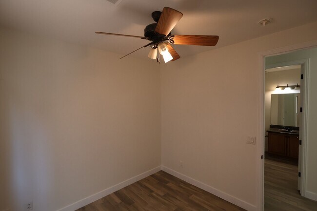 Building Photo - Remodeled 4 Bed 2 Bath Home.