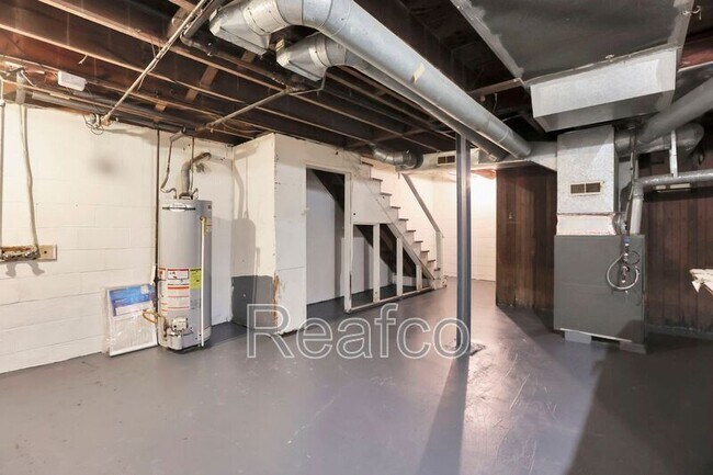 Building Photo - 53 S Burgess Ave