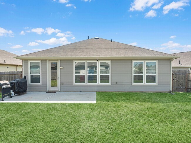 Building Photo - 1006 Camellia Hls Ln