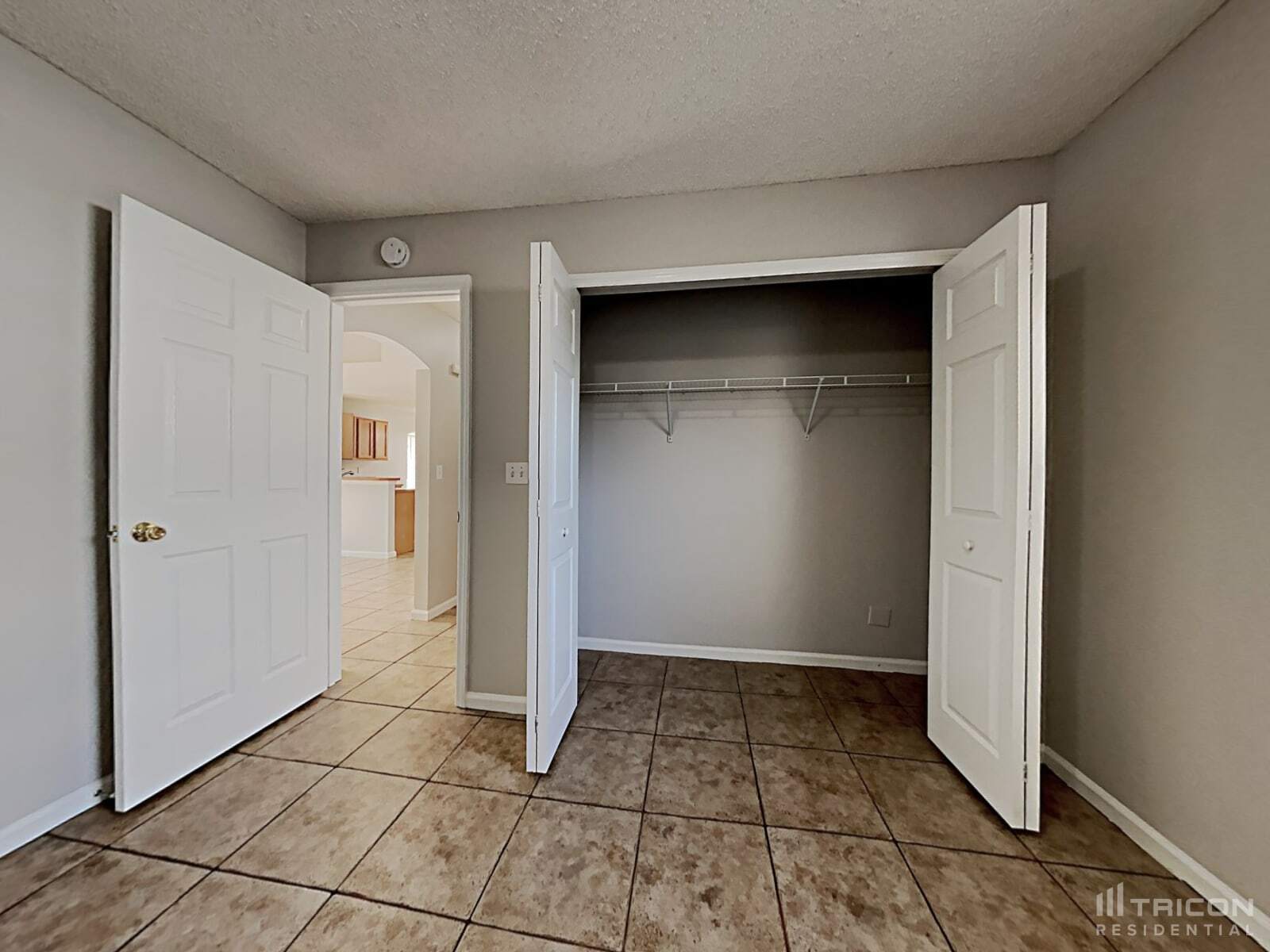 Building Photo - 3134 Wavering Ln