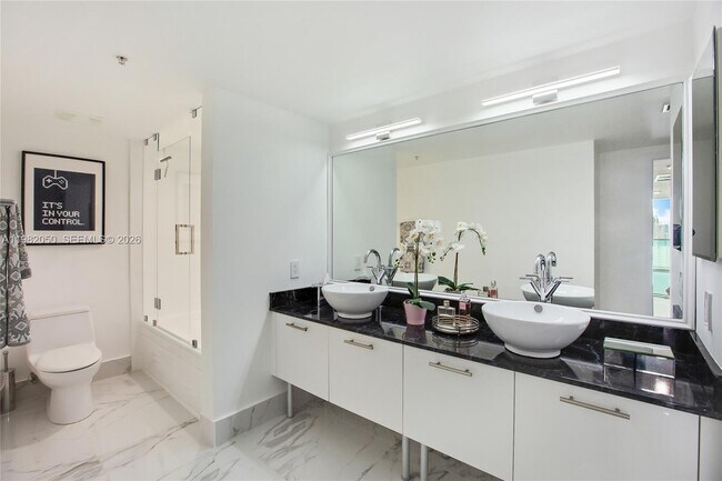 Building Photo - 41 SE 5th St