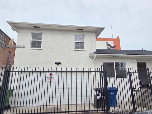 Building Photo - 1313 S Bronson Ave