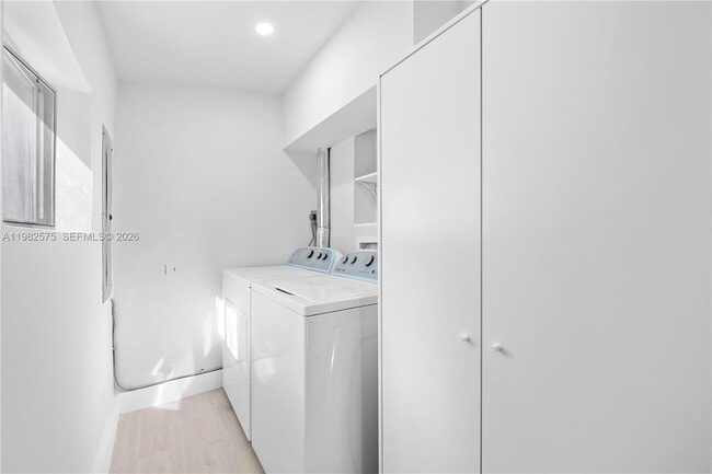 Building Photo - 8560 SW 126th Terrace