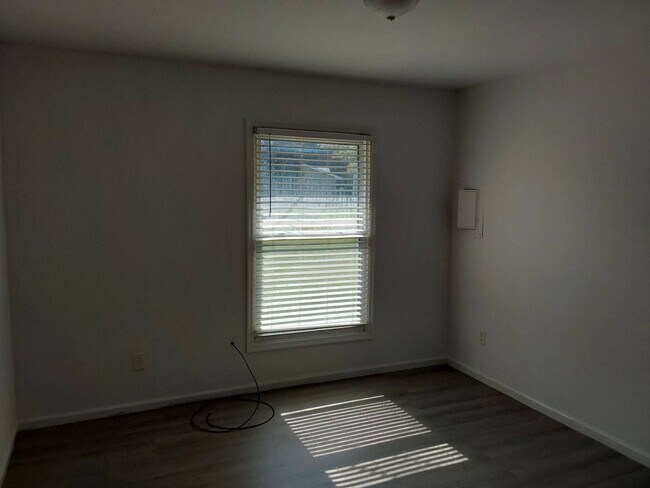 Building Photo - 6110 Scotch Blue Dr