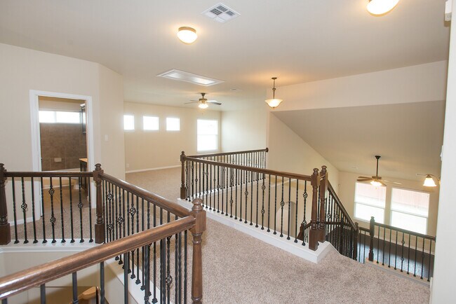 Building Photo - Cedar Park Beauty - Leasing Now