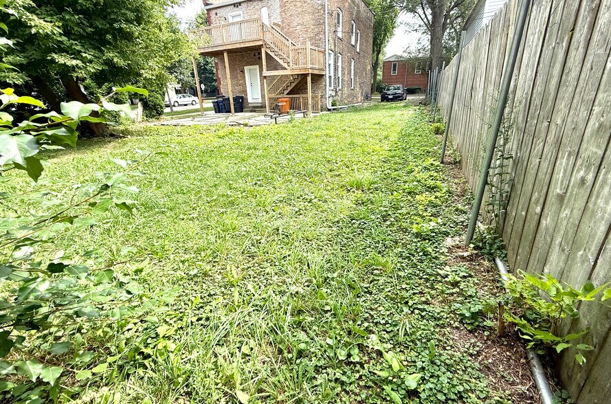 Yad - 1801 Lyons St