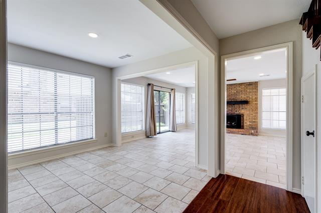 Building Photo - 3916 San Mateo Dr