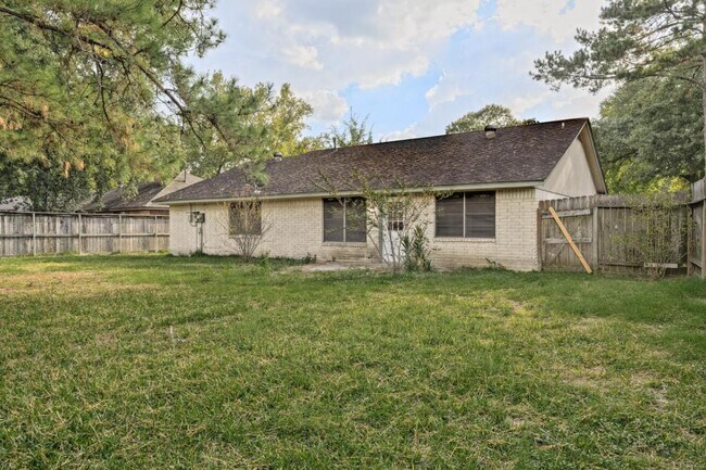 Building Photo - 2327 Shadbury Ct