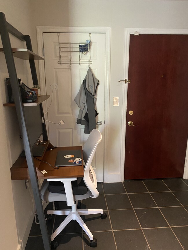 Building Photo - 199 14th St NE