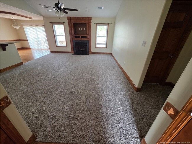 Building Photo - 1935 Sunshine Ct