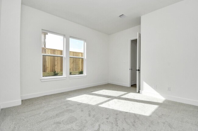 Building Photo - 4352 Avron Dr
