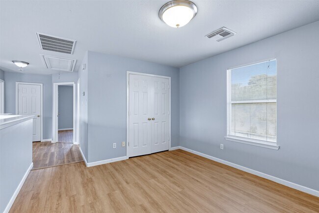 Building Photo - 15322 Brock Creek Way