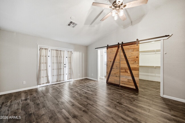 Building Photo - 18333 E Sunnydale Dr