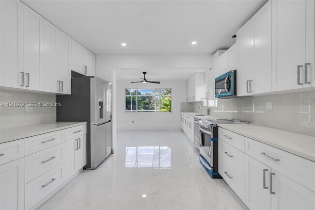 Building Photo - 7021 SW 107th St