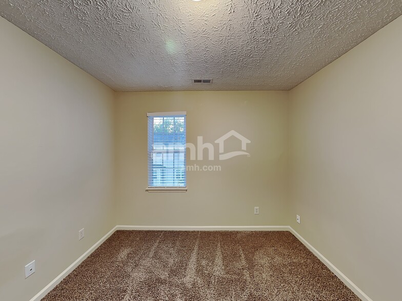 Building Photo - 6907 Havenwood Dr