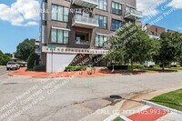 Building Photo - 444 N Central Ave