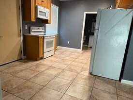 Building Photo - 1130 Oatgrass Way