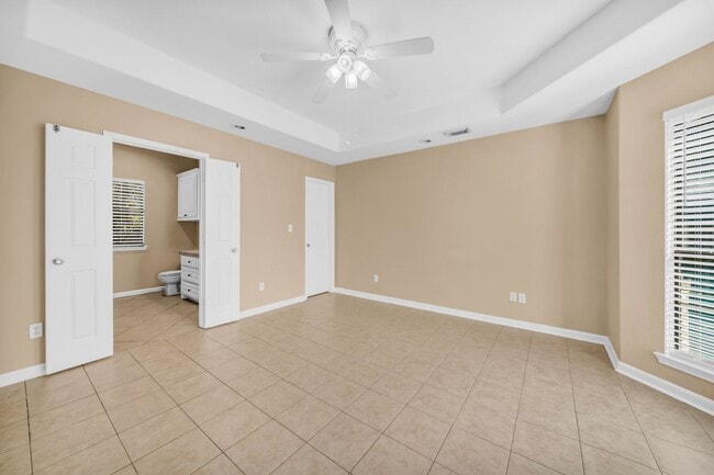 Building Photo - 1213 Oxon Run